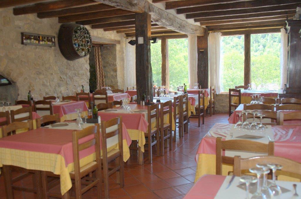 Hostal De La Rovira Oix Exterior foto