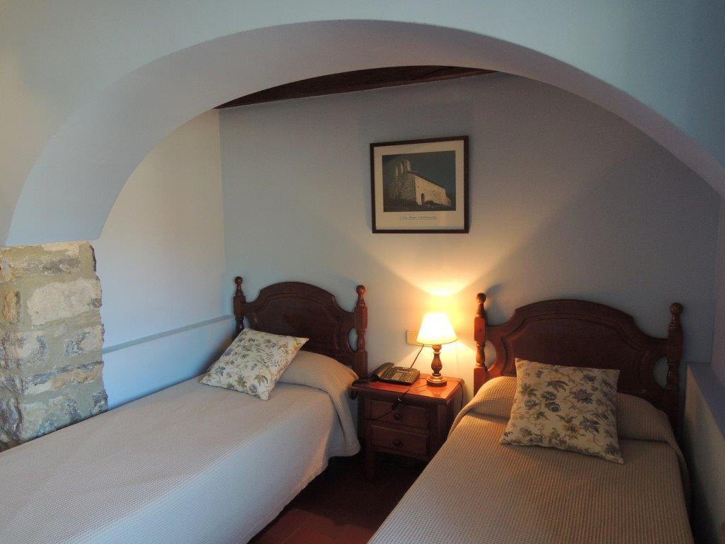 Hostal De La Rovira Oix Exterior foto