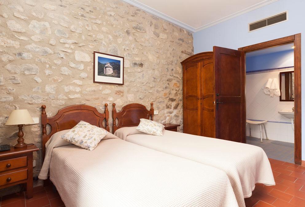 Hostal De La Rovira Oix Exterior foto